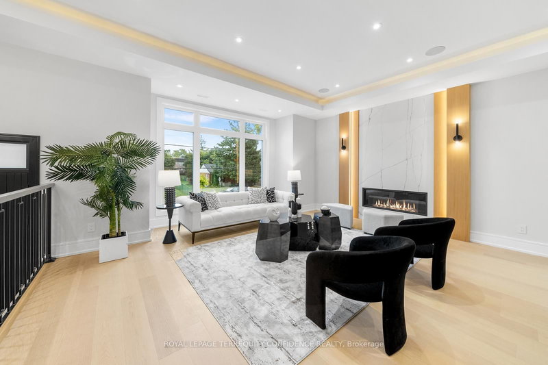 68 Lynnhaven Rd, Toronto, M6A 2K9 | Image 2