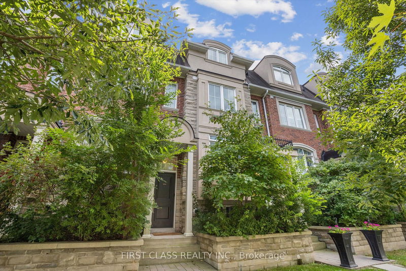 home for lease on 133A Finch Avenue E
