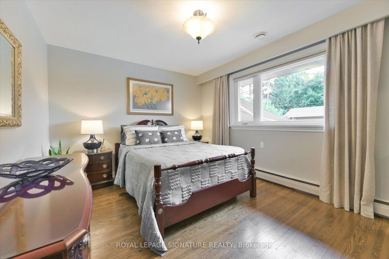 26 Anewen Dr  Toronto, M4A 1S2 | Image 12