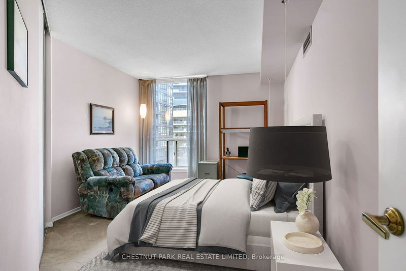  606 - 30 Holly St  Toronto, M4S 3C2 | Image 26