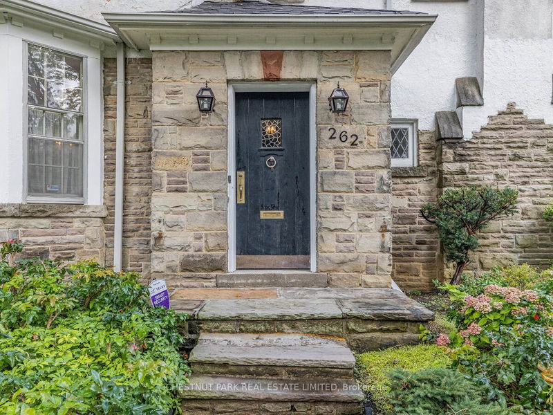 262 Cortleigh Blvd  Toronto, M5N 1P7 | Image 2