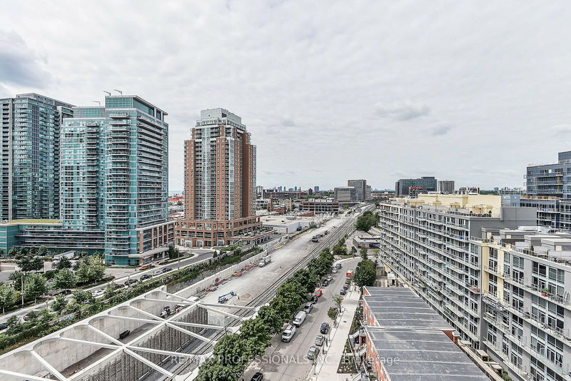  727 - 1 Shaw St  Toronto, M6K 0A1 | Image 27