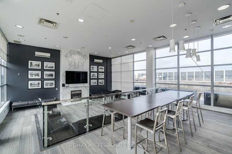  727 - 1 Shaw St  Toronto, M6K 0A1 | Image 33