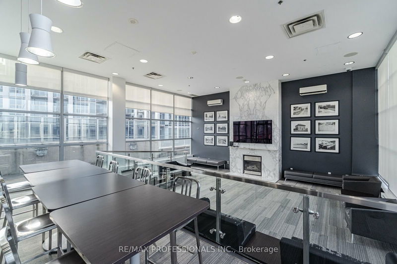  727 - 1 Shaw St  Toronto, M6K 0A1 | Image 34