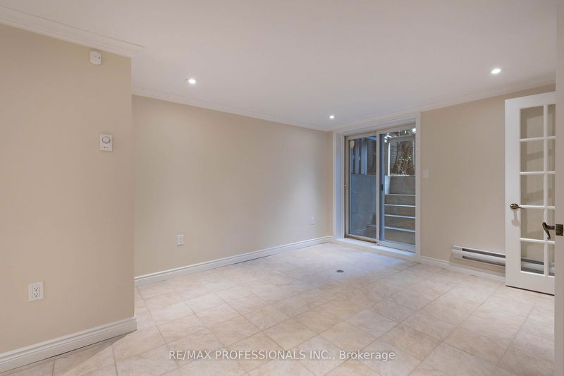 35 Chicora Ave  Toronto, M5R 1T7 | Image 34