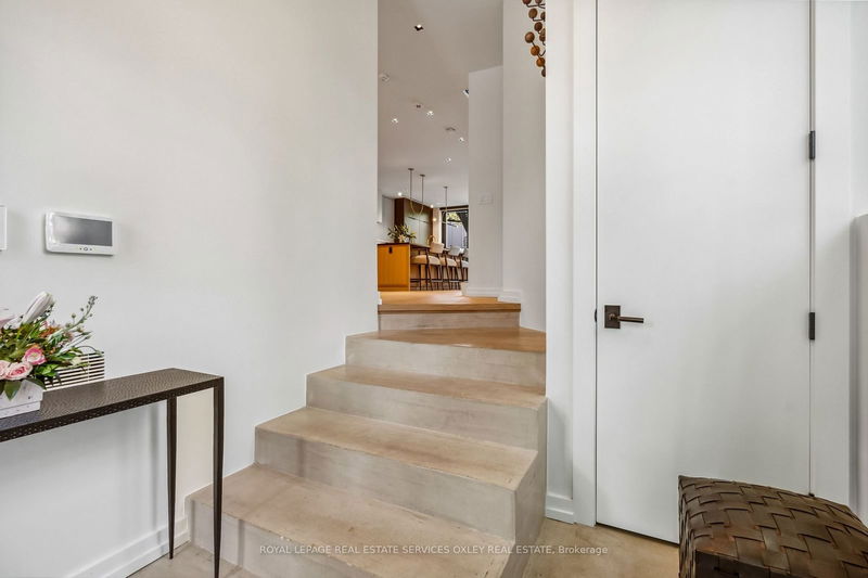 78 Elm Ave  Toronto, M4W 1N8 | Image 3