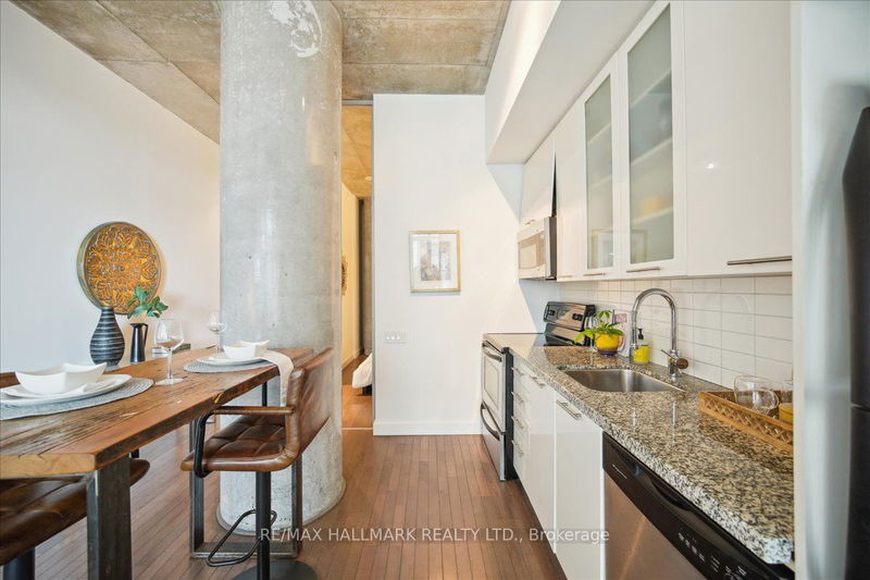  308 - 33 Mill St  Toronto, M5A 3C1 | Image 5