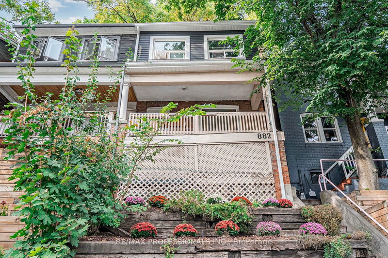 882 Davenport Rd  Toronto, M6G 2B6 | Image 2