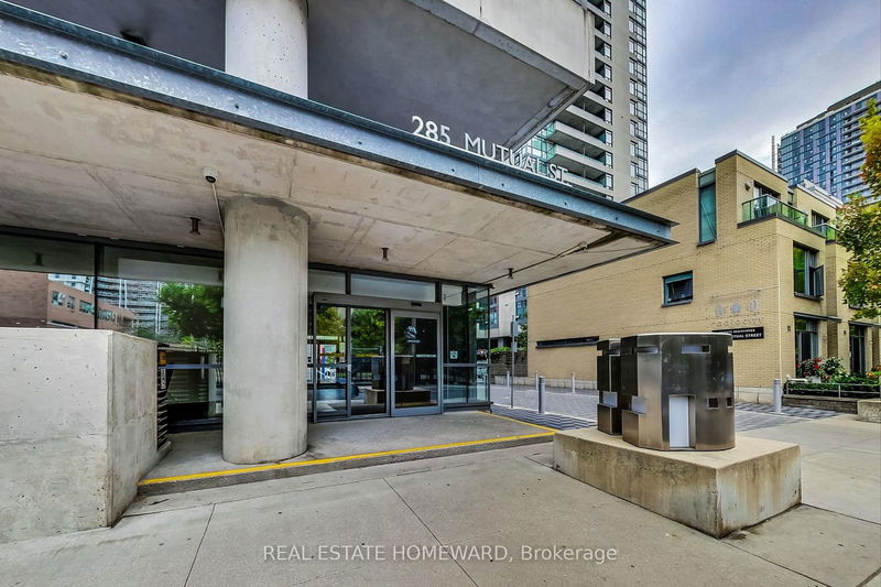  1804 - 285 Mutual St  Toronto, M4Y 3C5 | Image 1