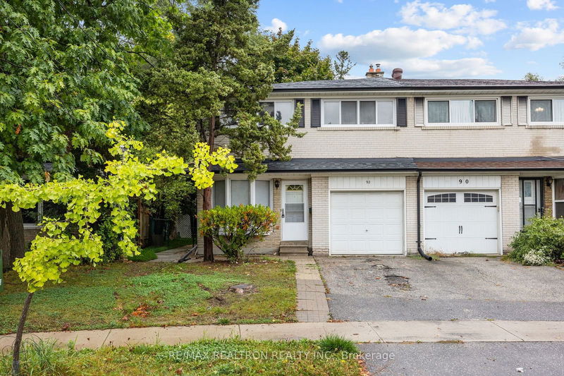 92 Tanjoe Cres  Toronto, M2M 1P7 | Image 1