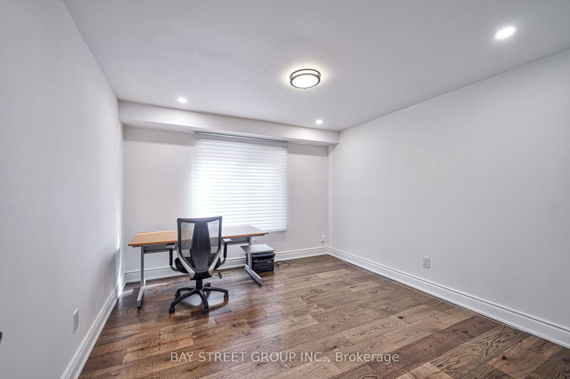 222 Hollywood Ave  Toronto, M2N 3K6 | Image 10