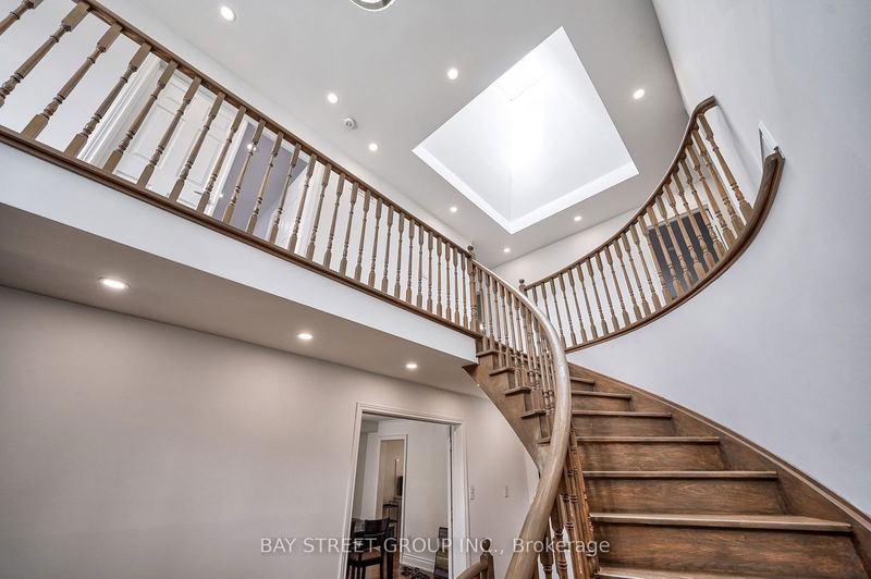 222 Hollywood Ave  Toronto, M2N 3K6 | Image 11