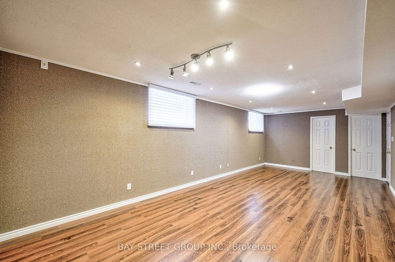 222 Hollywood Ave  Toronto, M2N 3K6 | Image 25