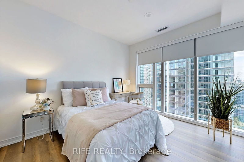  2902 - 3 Gloucester St  Toronto, M4Y 0C6 | Image 10