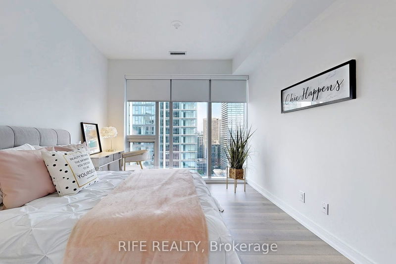  2902 - 3 Gloucester St  Toronto, M4Y 0C6 | Image 12