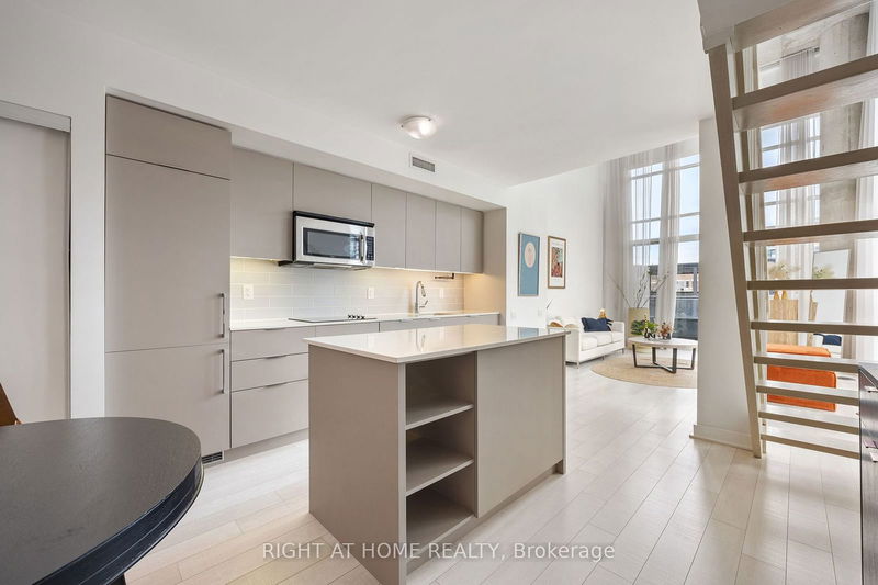  426 - 5 Hanna Ave  Toronto, M6K 0B3 | Image 10