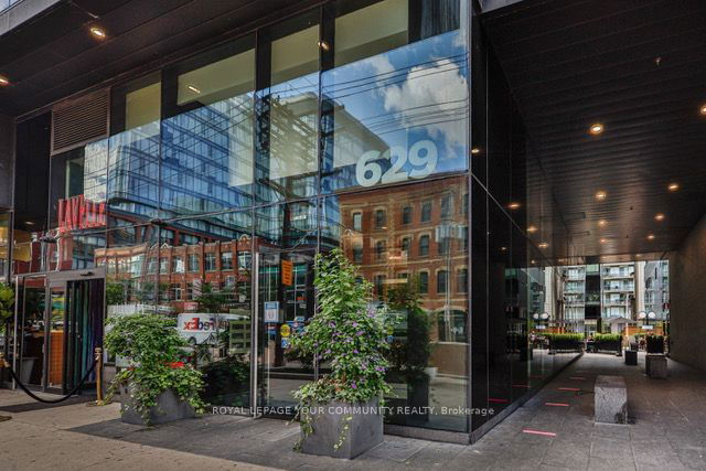 1020 - 629 King Street