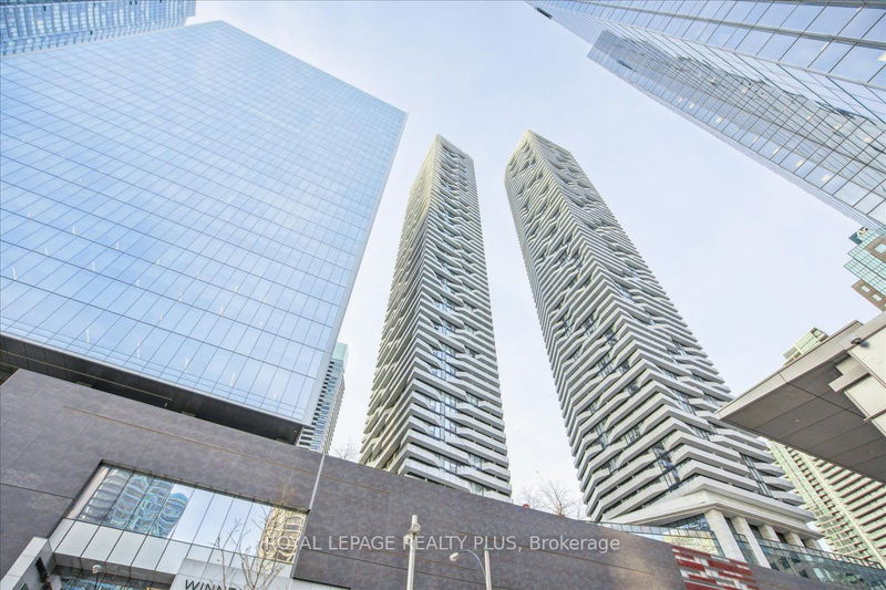  1010 - 100 Harbour St  Toronto, M5J 0B5 | Image 2