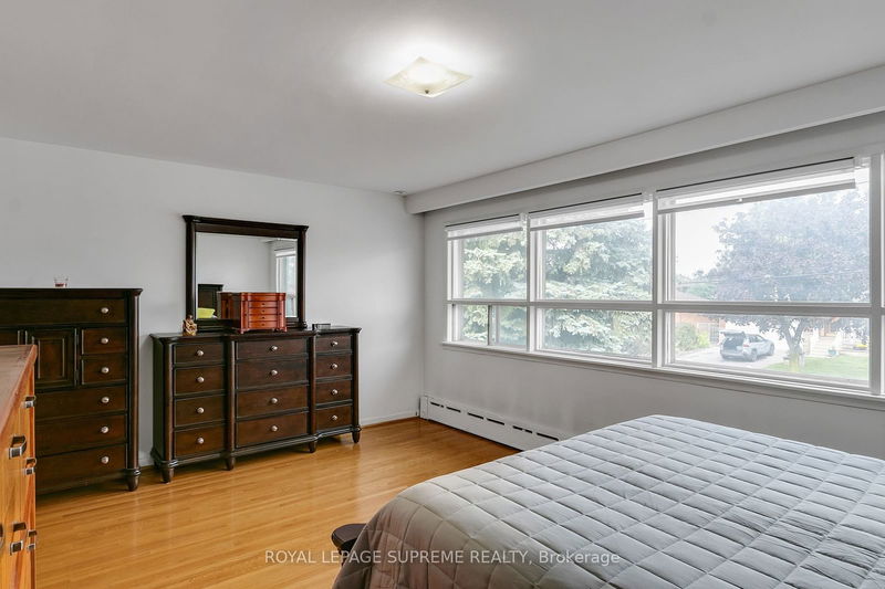 167 Regina Ave  Toronto, M6A 1R9 | Image 25