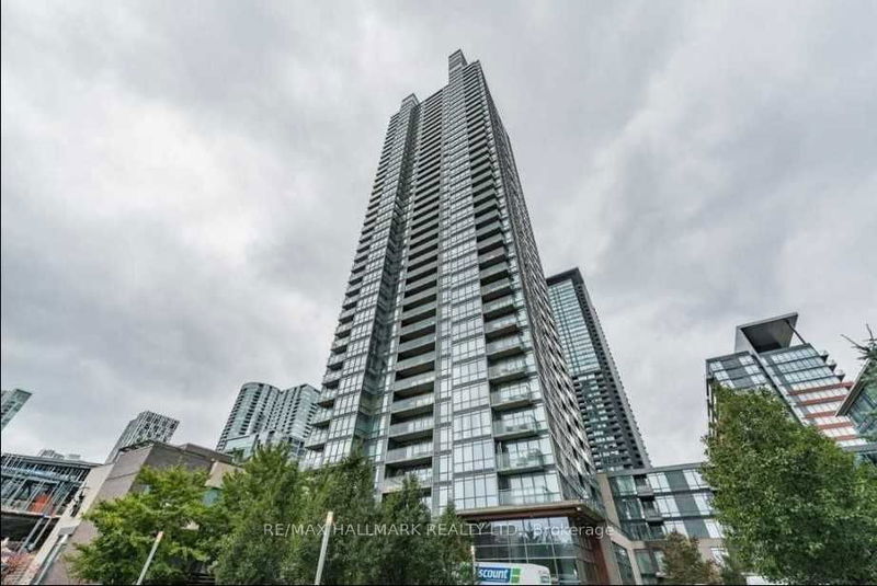 home for lease on 2006-15 Fort York Boulevard