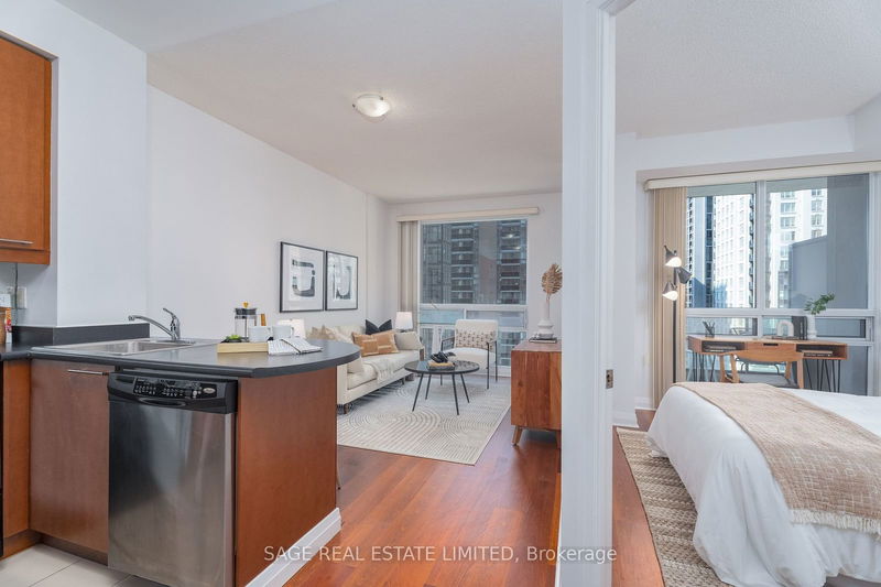  1003 - 1121 Bay St  Toronto, M5S 2B3 | Image 4