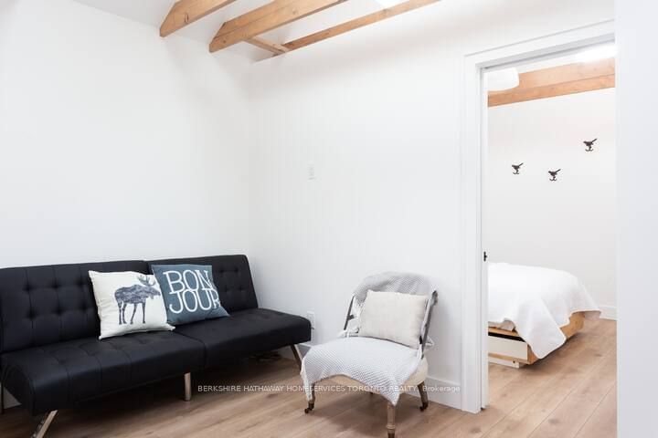 300 Crawford St  Toronto, M6J 2V8 | Image 30