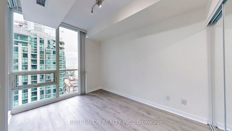  2407 - 33 Bay St  Toronto, M5J 2Z3 | Image 16