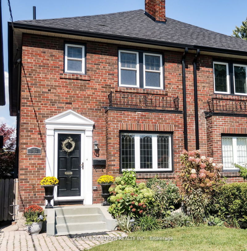 home for sale on 352 Woburn Avenue