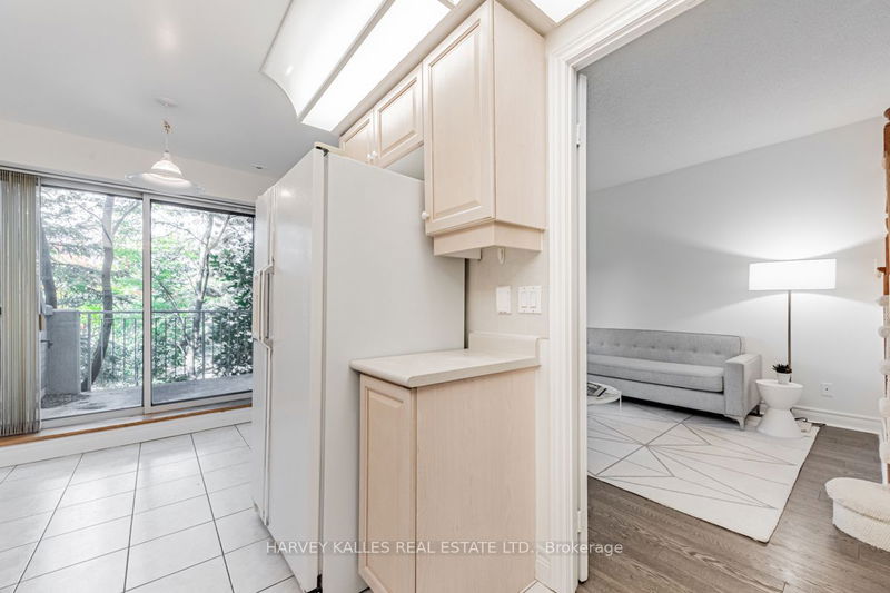  TH122 - 5418 Yonge St  Toronto, M2N 6X4 | Image 13