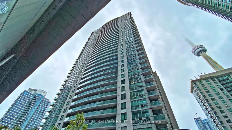  601 - 19 Grand Trunk Cres  Toronto, M5J 3A3 | Image 3