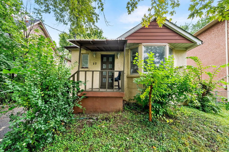 home for lease on 17 Pleasant Avenue