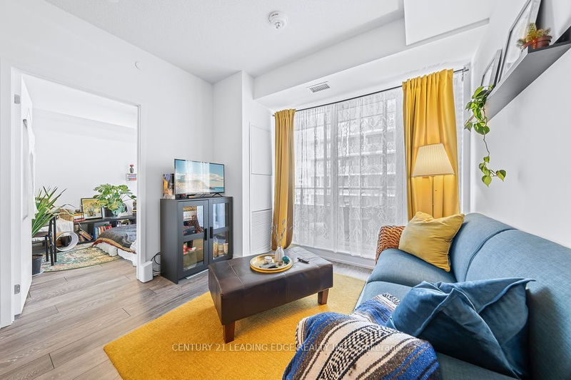  812W - 225 SUMACH St  Toronto, M5A 0P8 | Image 31