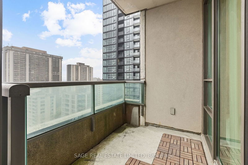  1301 - 88 Broadway Ave  Toronto, M4P 0A5 | Image 17