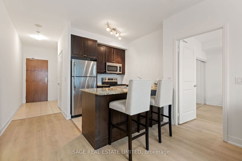  1301 - 88 Broadway Ave  Toronto, M4P 0A5 | Image 3