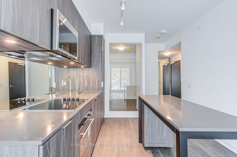 home for lease on 605-609 Avenue Road