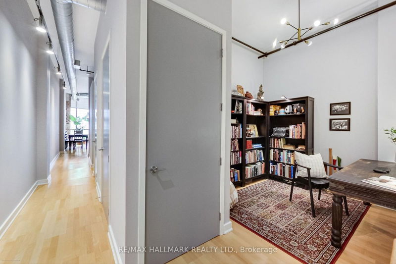  409 - 43 Hanna Ave  Toronto, M6K 1X1 | Image 17