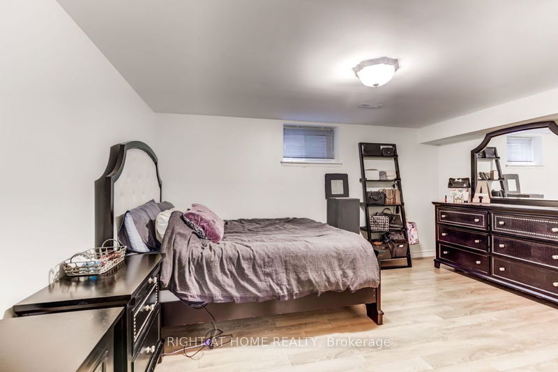 4 Temagami Crt  Toronto, M2M 4E6 | Image 32