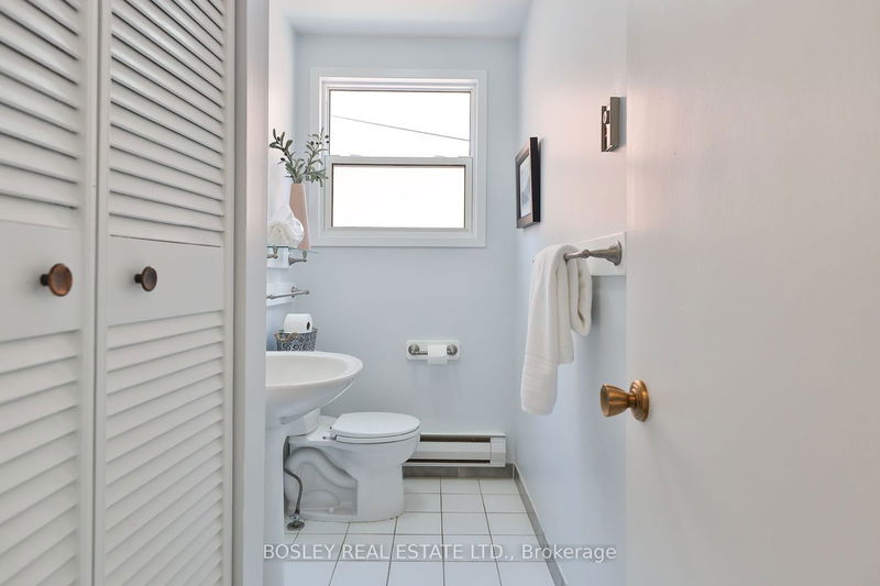 141 Sutherland Dr  Toronto, M4G 1H8 | Image 16