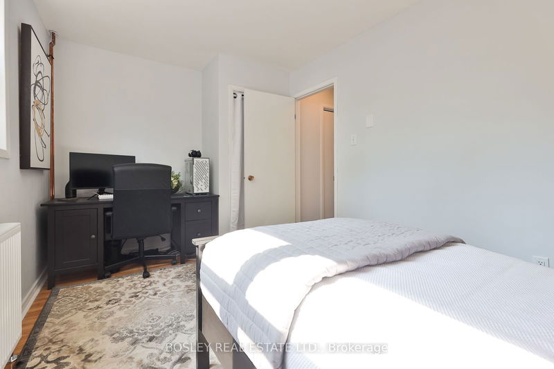 141 Sutherland Dr  Toronto, M4G 1H8 | Image 18