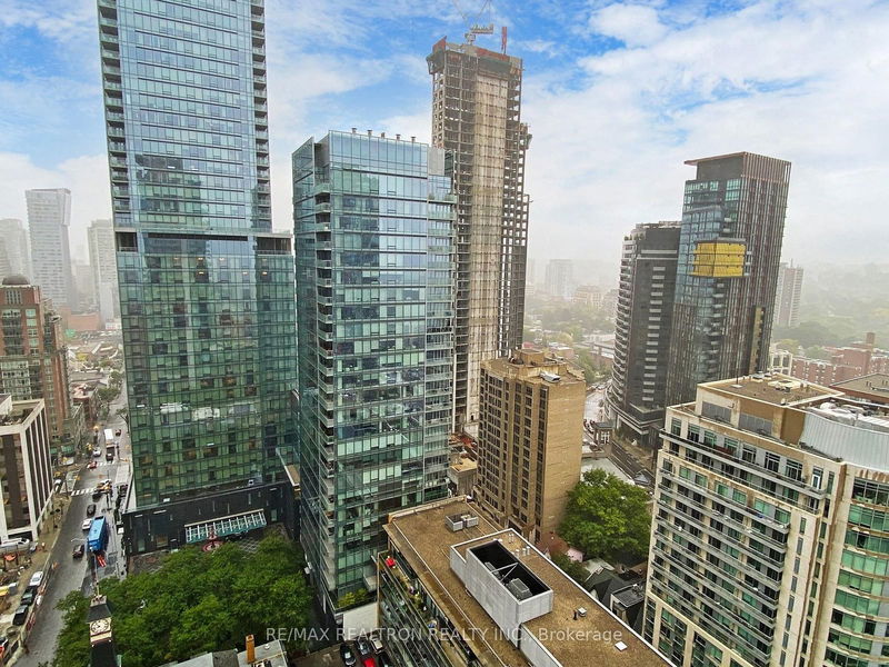  2504 - 18 Yorkville Ave  Toronto, M4W 3Y8 | Image 26