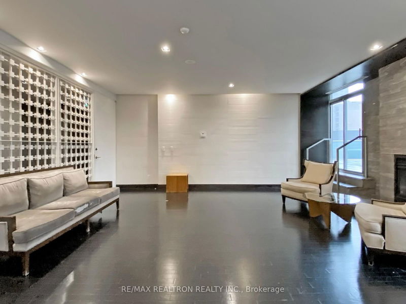  2504 - 18 Yorkville Ave  Toronto, M4W 3Y8 | Image 37