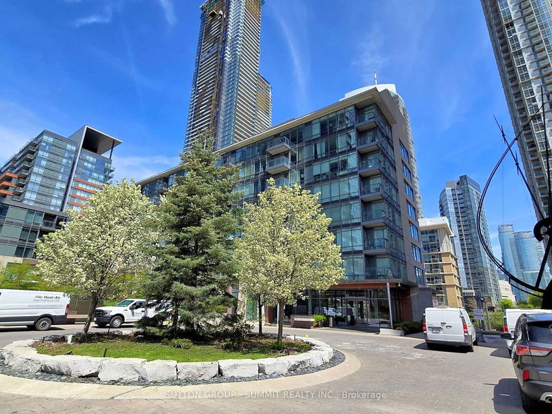  523 - 15 Brunel Crt  Toronto, M5V 3Y7 | Image 2