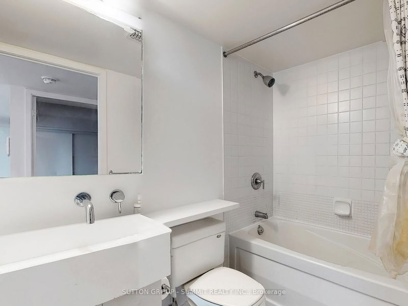  523 - 15 Brunel Crt  Toronto, M5V 3Y7 | Image 23