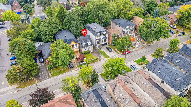 333 Glengarry Ave  Toronto, M5M 1E5 | Image 3