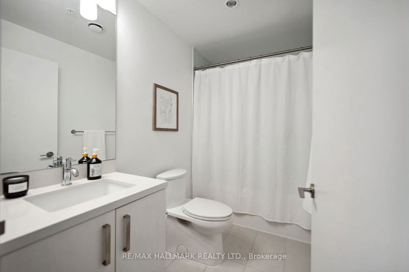  S216 - 120 Bayview Ave  Toronto, M5A 0G4 | Image 31