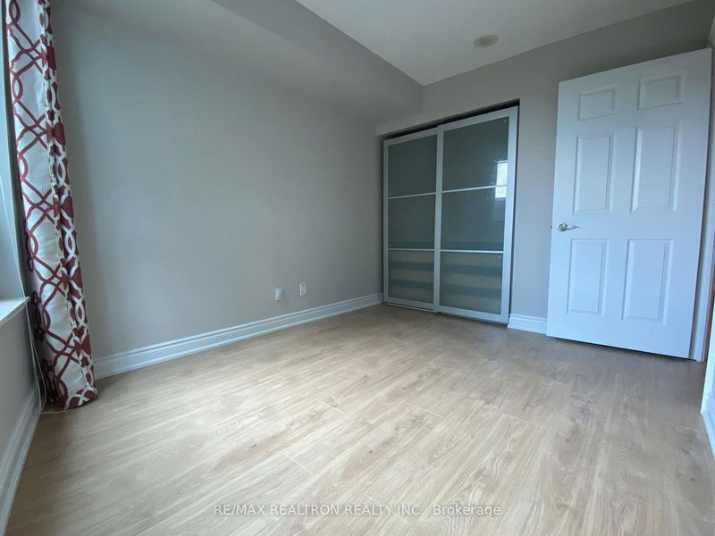  310 - 15 Greenview Ave  Toronto, M2M 4M7 | Image 15