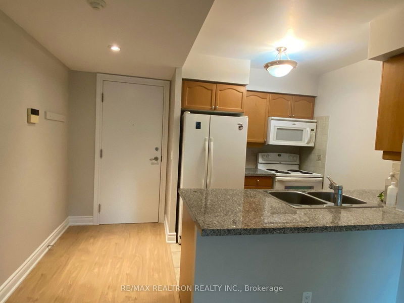  310 - 15 Greenview Ave  Toronto, M2M 4M7 | Image 20