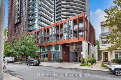  Th105 - 32 Davenport Rd  Toronto, M5R 1H3 | Image 1