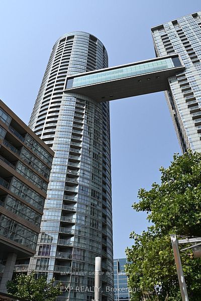 home for lease on 633-15 Iceboat Terrace