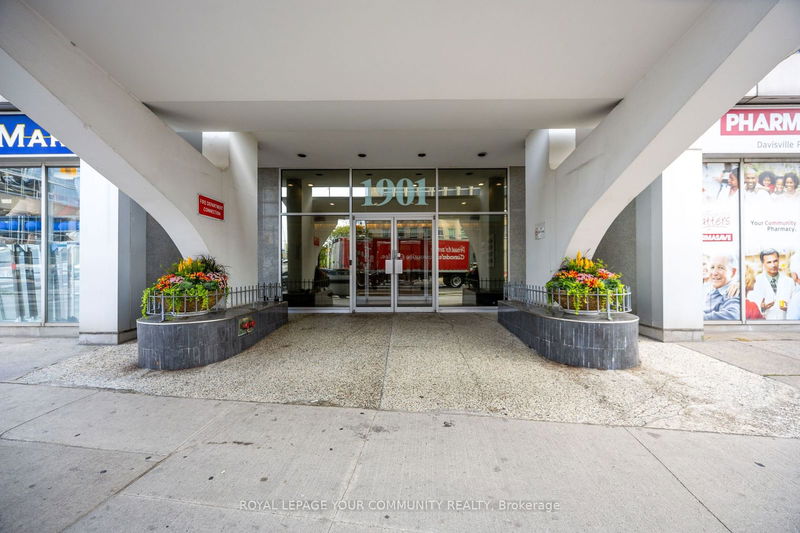  902 - 1901 Yonge St  Toronto, M4S 1Y6 | Image 2